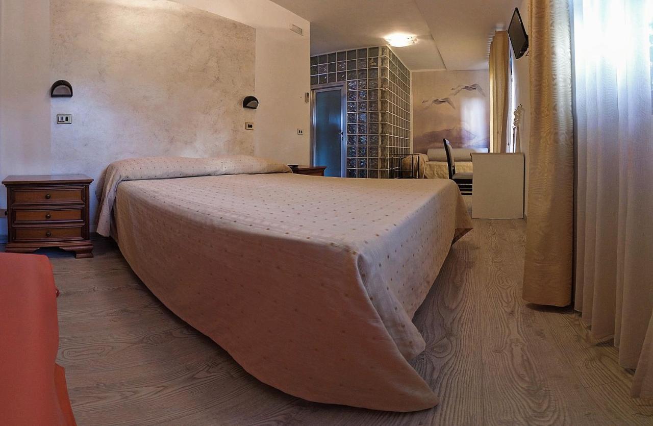 Ristorante Albergo Gerardo Di Masi Caposele Εξωτερικό φωτογραφία