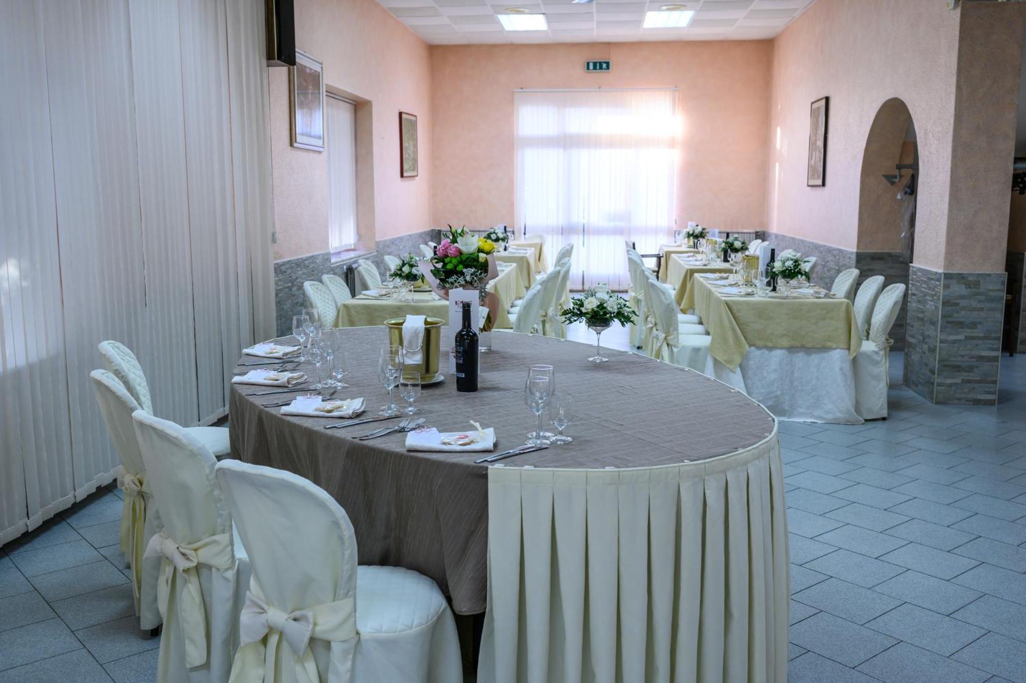 Ristorante Albergo Gerardo Di Masi Caposele Εξωτερικό φωτογραφία