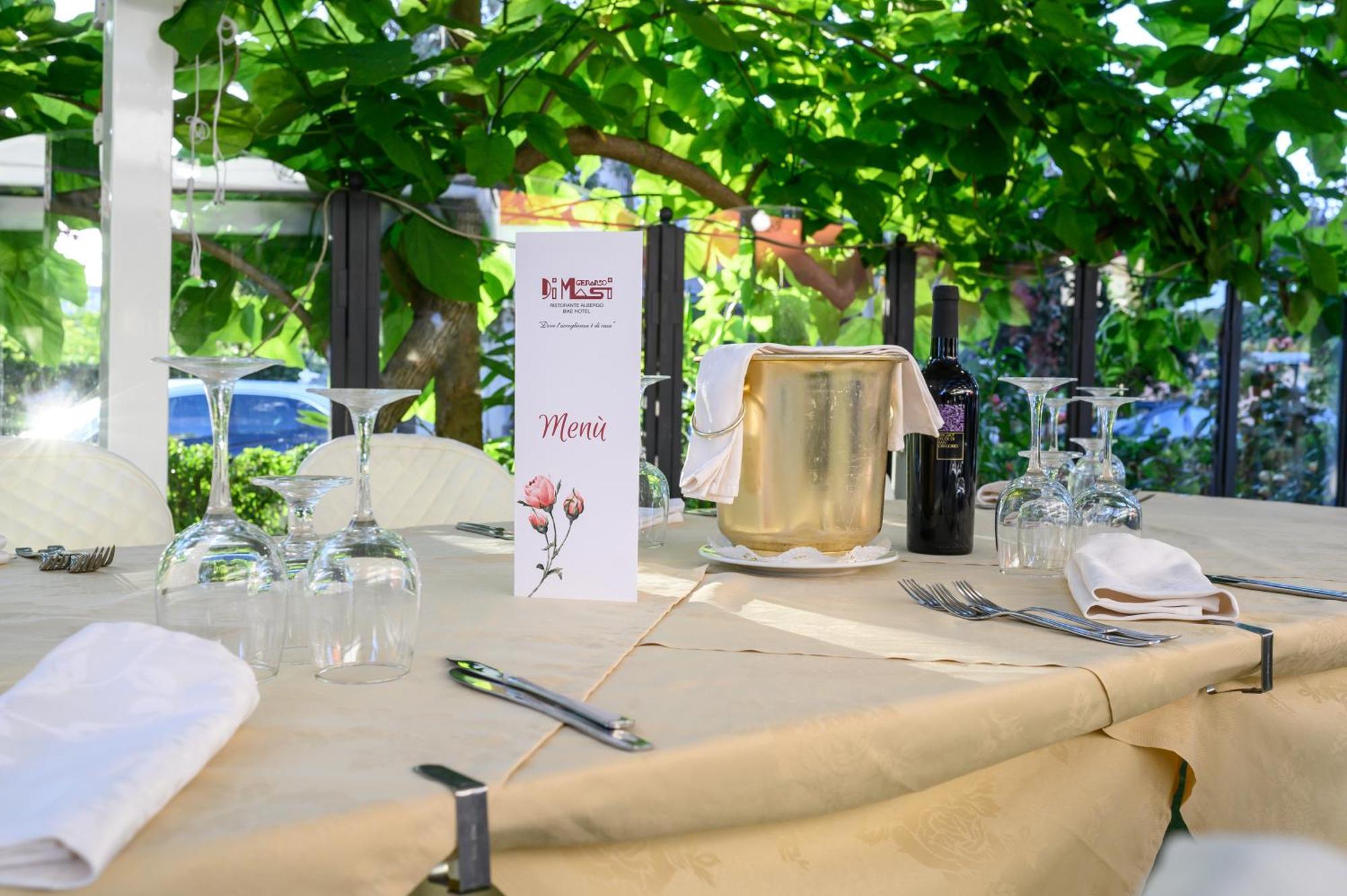 Ristorante Albergo Gerardo Di Masi Caposele Εξωτερικό φωτογραφία