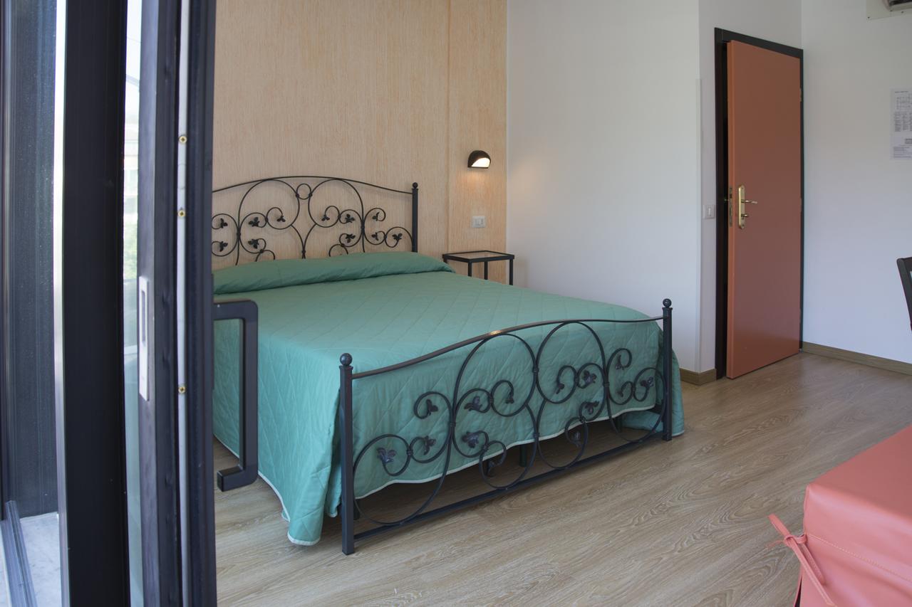 Ristorante Albergo Gerardo Di Masi Caposele Εξωτερικό φωτογραφία