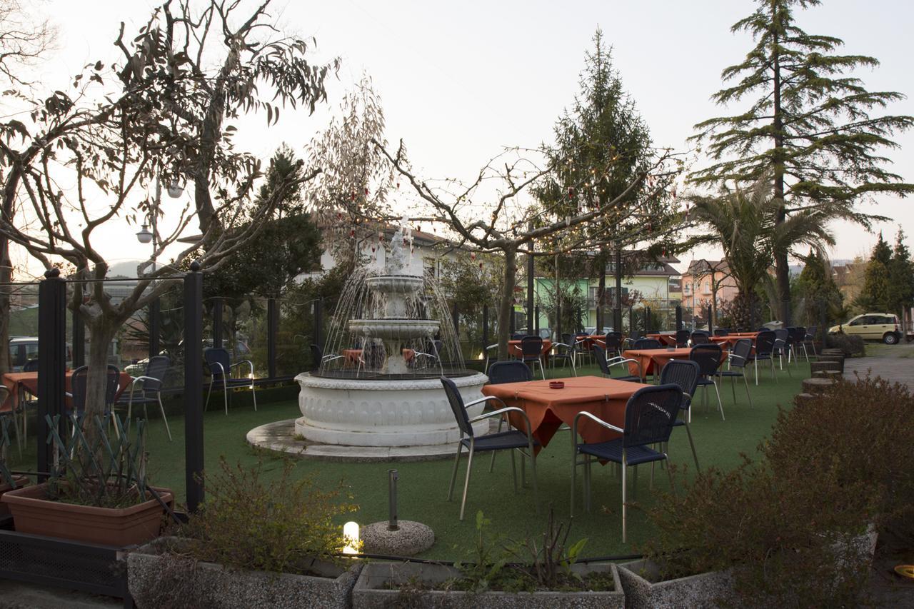 Ristorante Albergo Gerardo Di Masi Caposele Εξωτερικό φωτογραφία