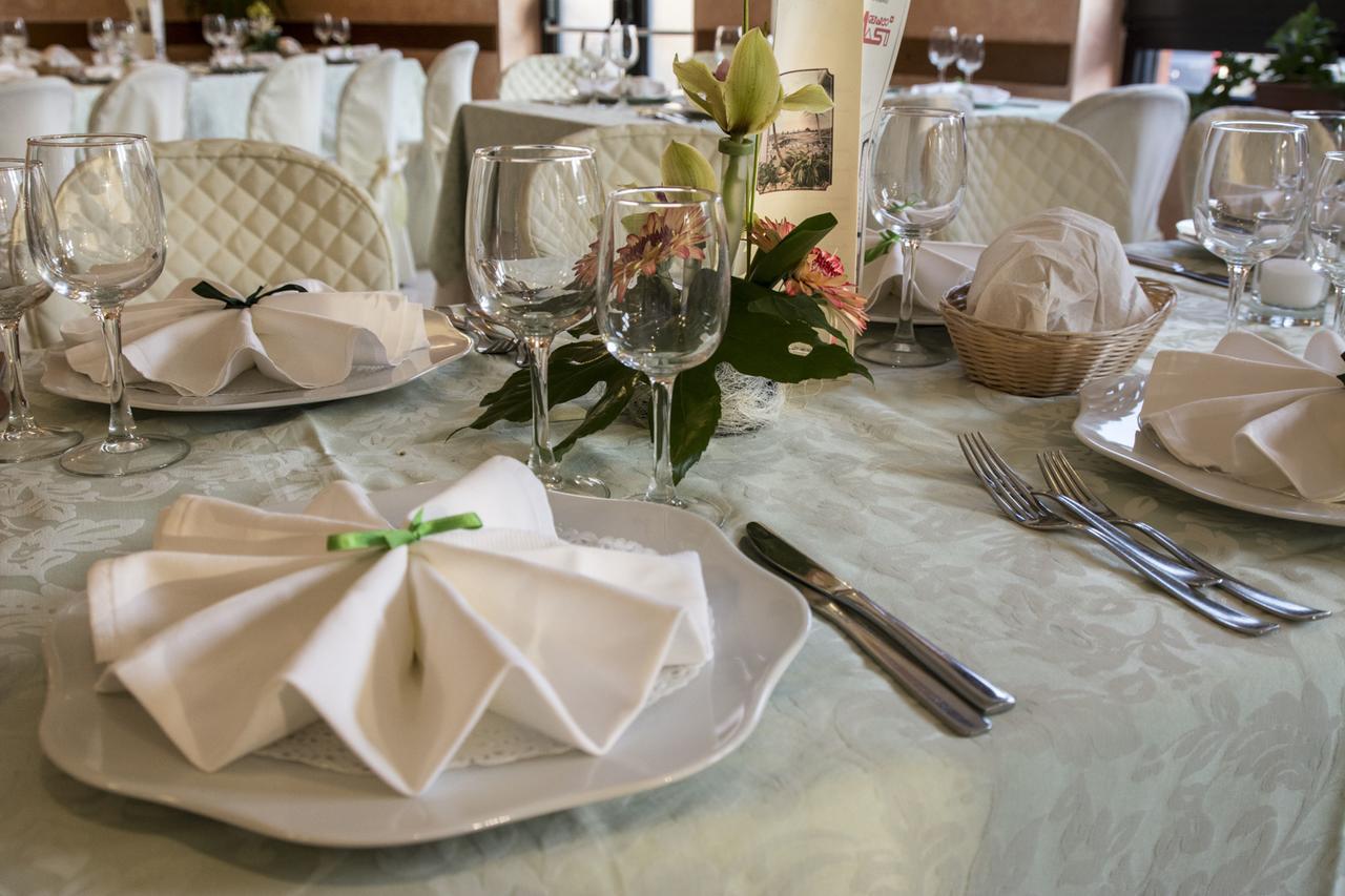 Ristorante Albergo Gerardo Di Masi Caposele Εξωτερικό φωτογραφία